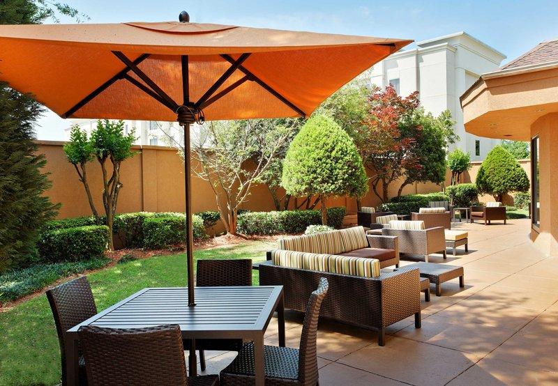 Courtyard Mobile酒店 外观 照片